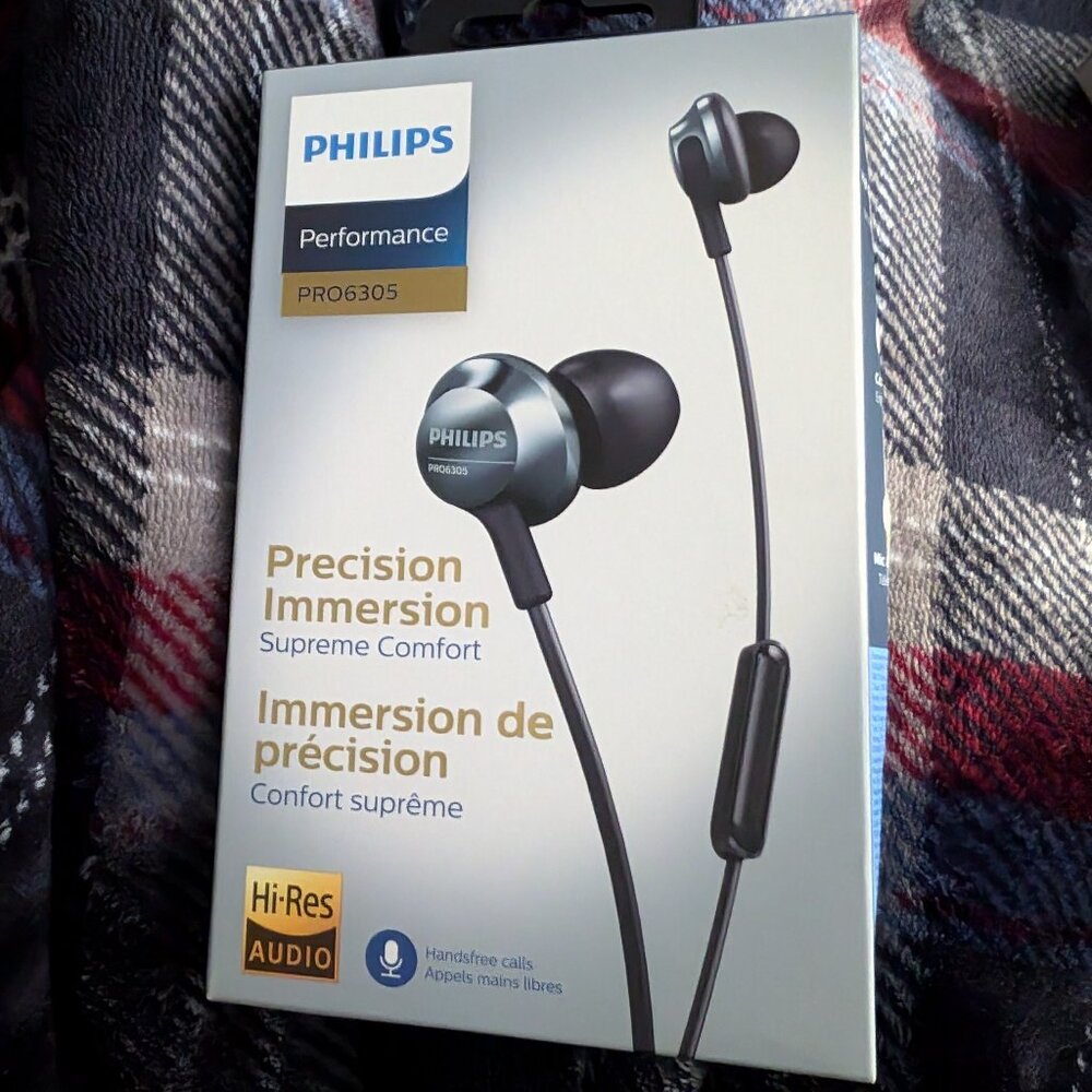 PHILIPS Pro Wired Earbuds